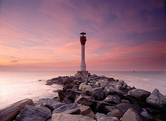 1014-54    Light Tower, Salt Pond Jetty