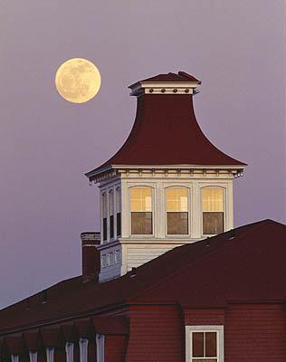 638-34    Spring House Cupola under a Full Moon
