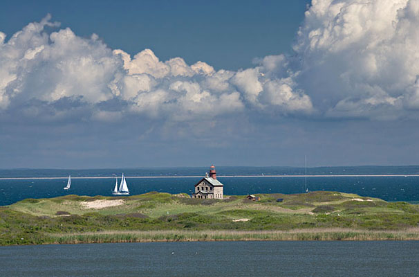 DS-1375    Cruising, North Light