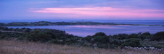 1195-10    Sachem Pond and the North Light - Dusk
